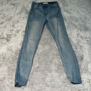 (5) Garage LighWash Jeans